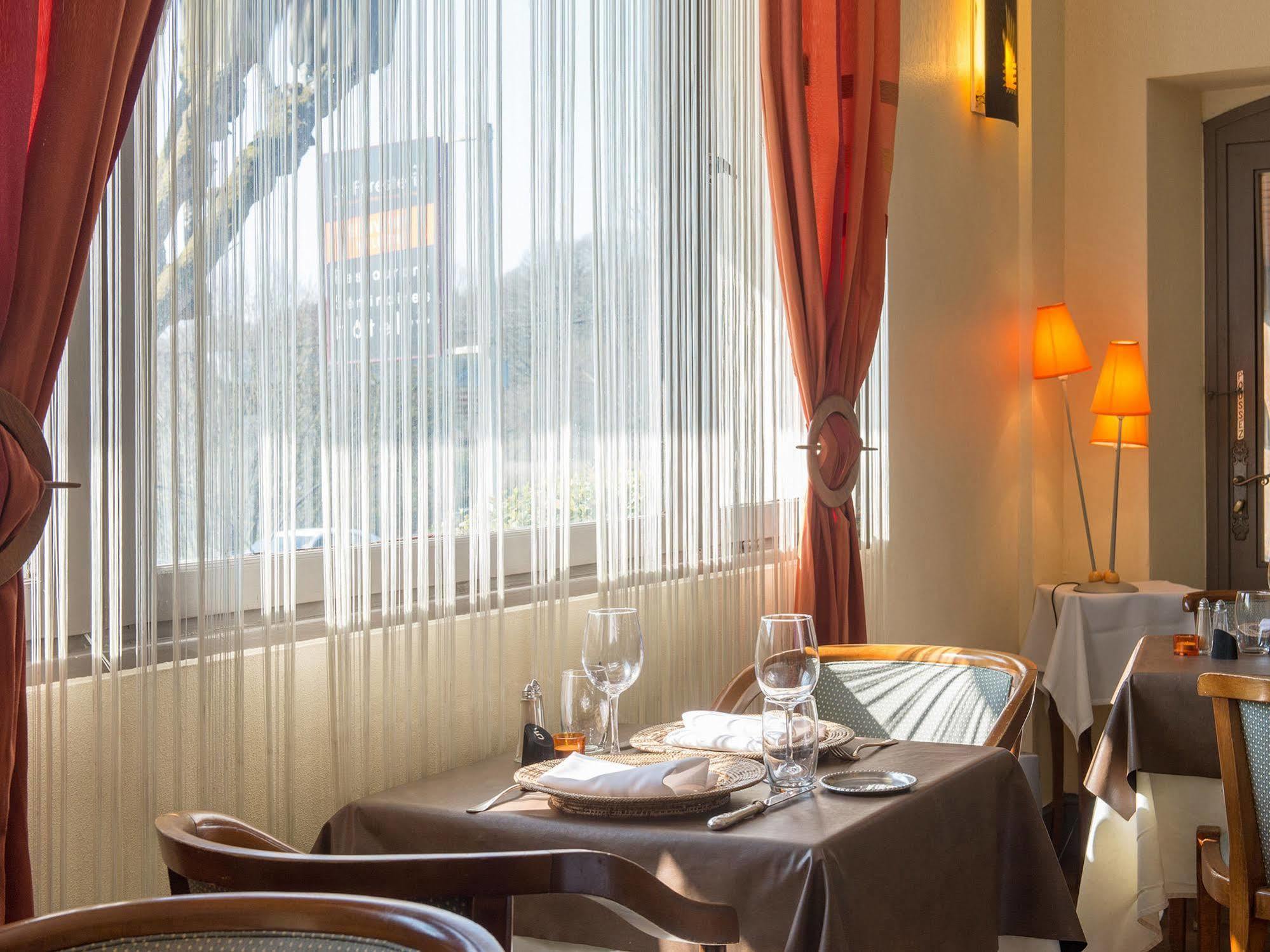 Hotel Restaurant Seminaires La Foresterie 勒芒 外观 照片